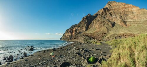 Wide,Panorama,Of,Playa,Del,Ingles,Beach,With,Volcanic,Black